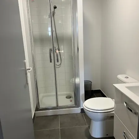 Paris Par Trains: & Shared With Private Amenities Aparthotel Persan